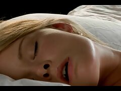 Matu vilkšanas aina ar kaislīgo Aniju Kreju no filmas Perfect Gonzo